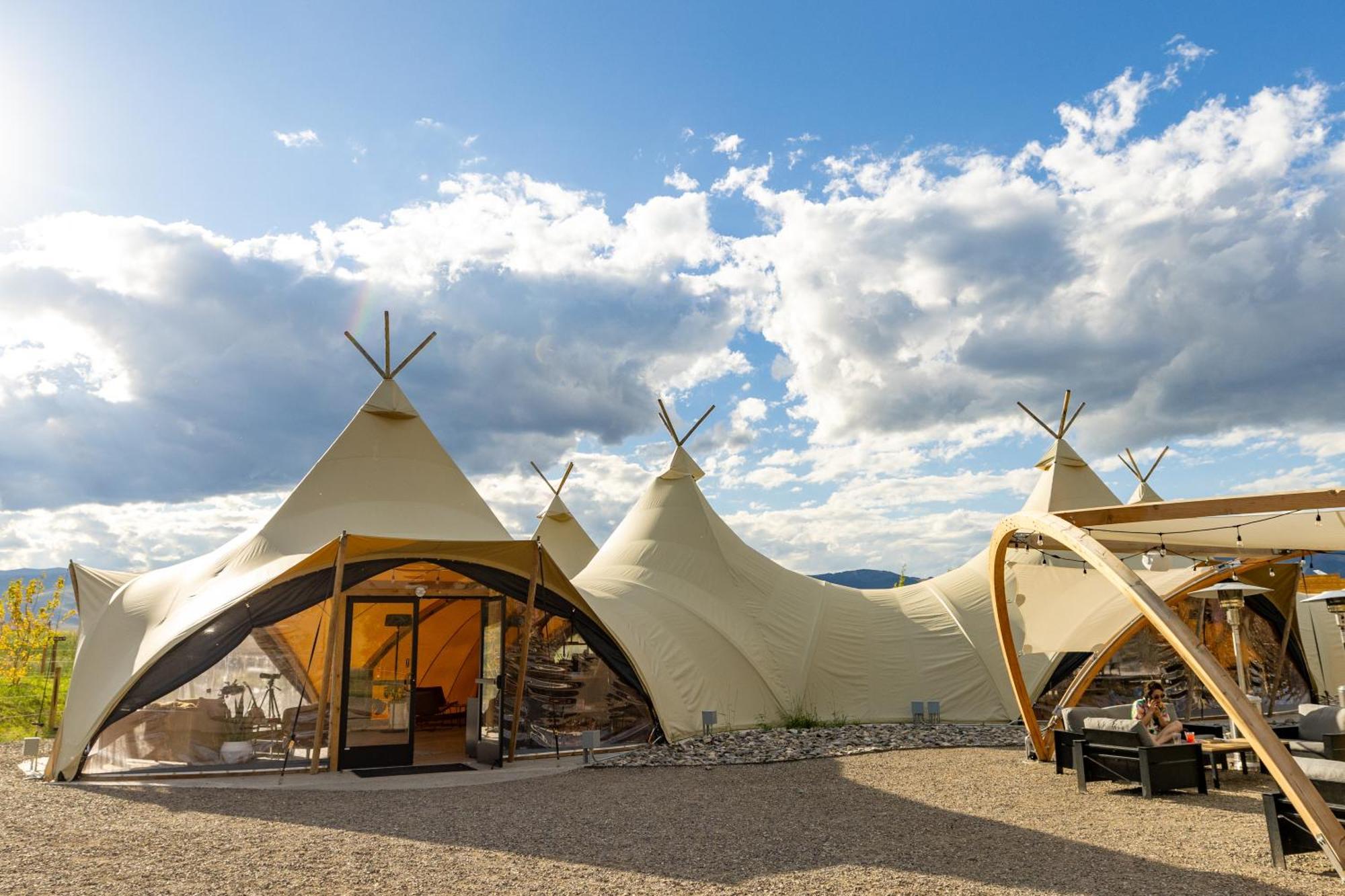 ליווינגסטון Under Canvas North Yellowstone - Paradise Valley מראה חיצוני תמונה